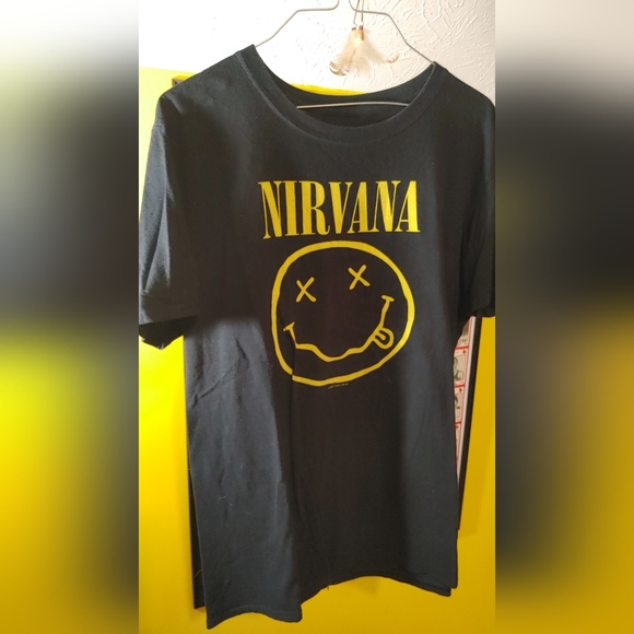 nirvana tshirt - Picture 2 of 2